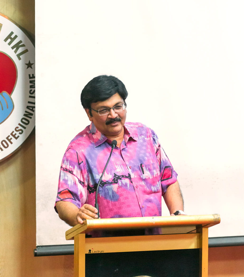 Datuk Dr Jeyaindran Sinnadurai, Malaysian Deputy Director General of Health, delivered welcome remarks to the audiences to kick off the Healing through Arts forum on the second day of CausewayEXchange Arts and Healing