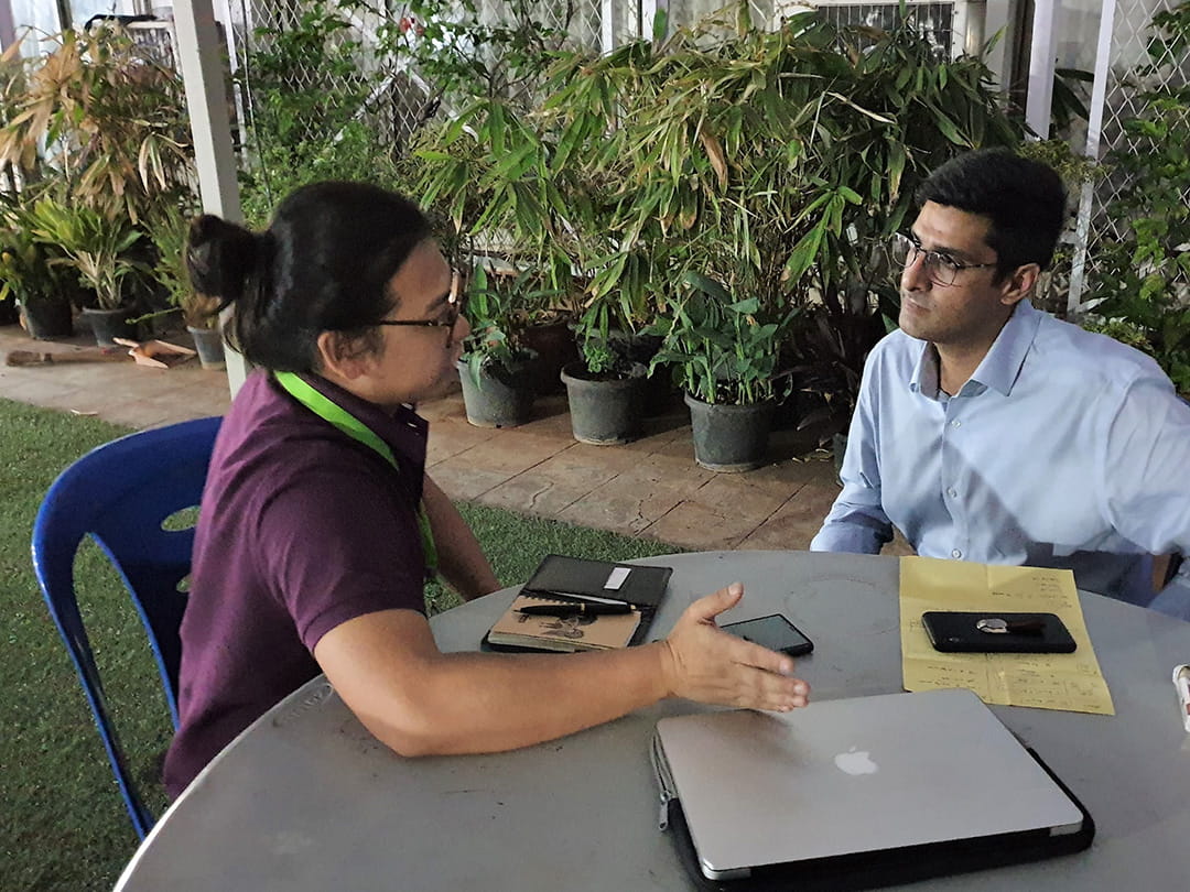 Singaporeans living in Bangalore such as Hussain Somjee, Managing Director, MIMI Homes Pvt Ltd (right) also volunteered their time to mentor and guide the YSEs on problems they were facing in their entrepreneurial journey