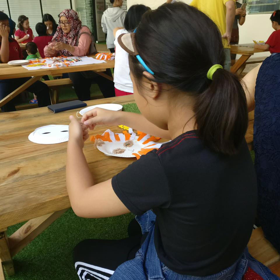 A pre-performance workshop of How Singapore Got Its Name gave children with special needs the opportunity to create their own props for the performance