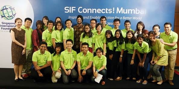 The YSE changemakers at SIF Connects! Mumbai with Singapore Consul General Ajit Singh.
