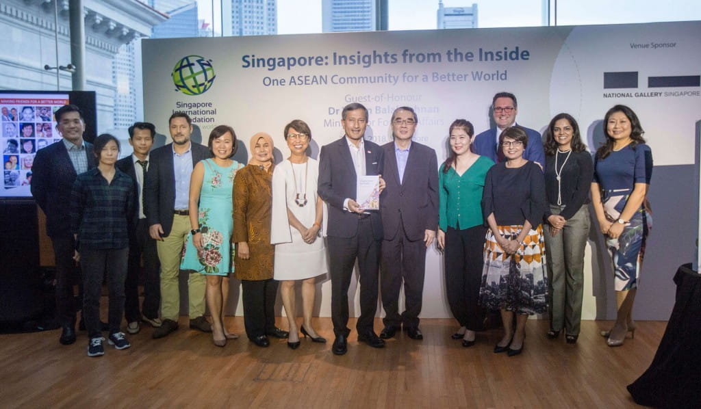 Minister for Foreign Affairs Dr Vivian Balakrishnan with SIFTI contributors, members of SIF's board of governors and SIF's Executive Director Jean Tan